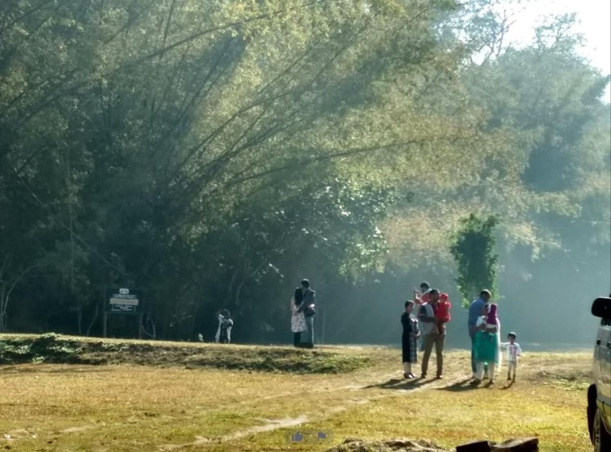 Elephant Valley Resort Pulpally Bagian luar foto